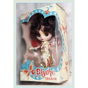 2006 Petite Blythe Shanghai Season 4" Mini Fashion Doll Hasbro Japan Vtg Qipao
